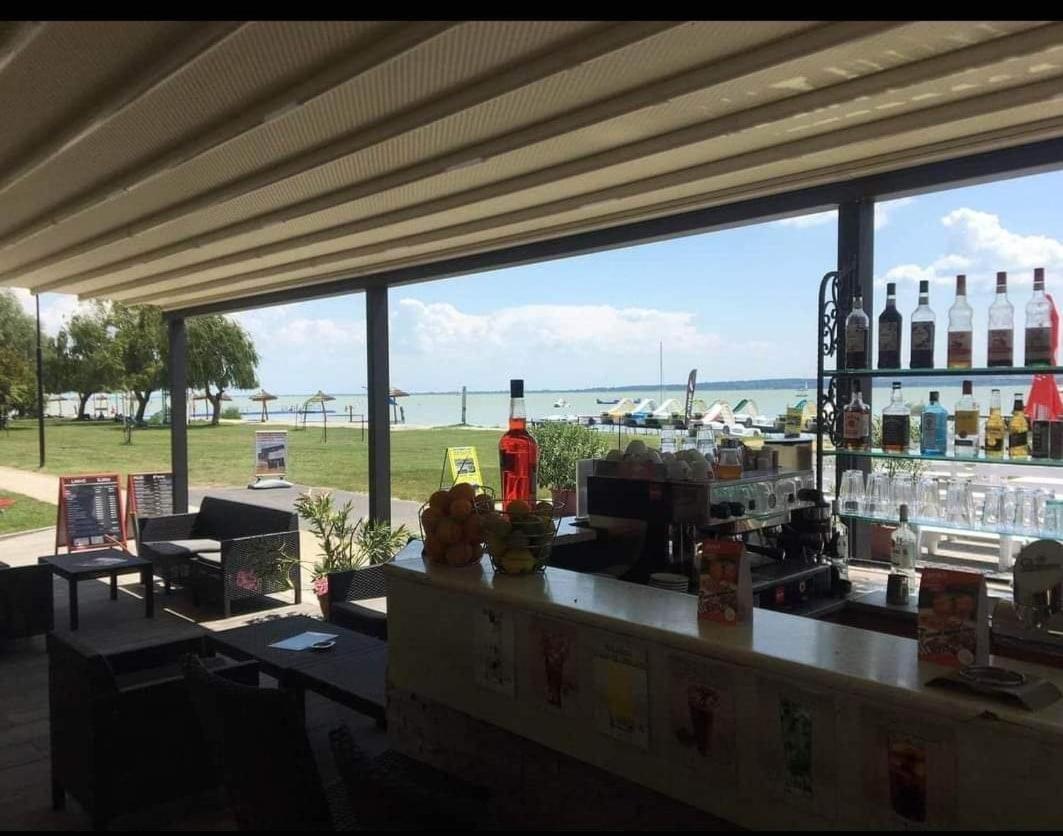 Babzsi Nyaralo Villa Vonyarcvashegy Luaran gambar