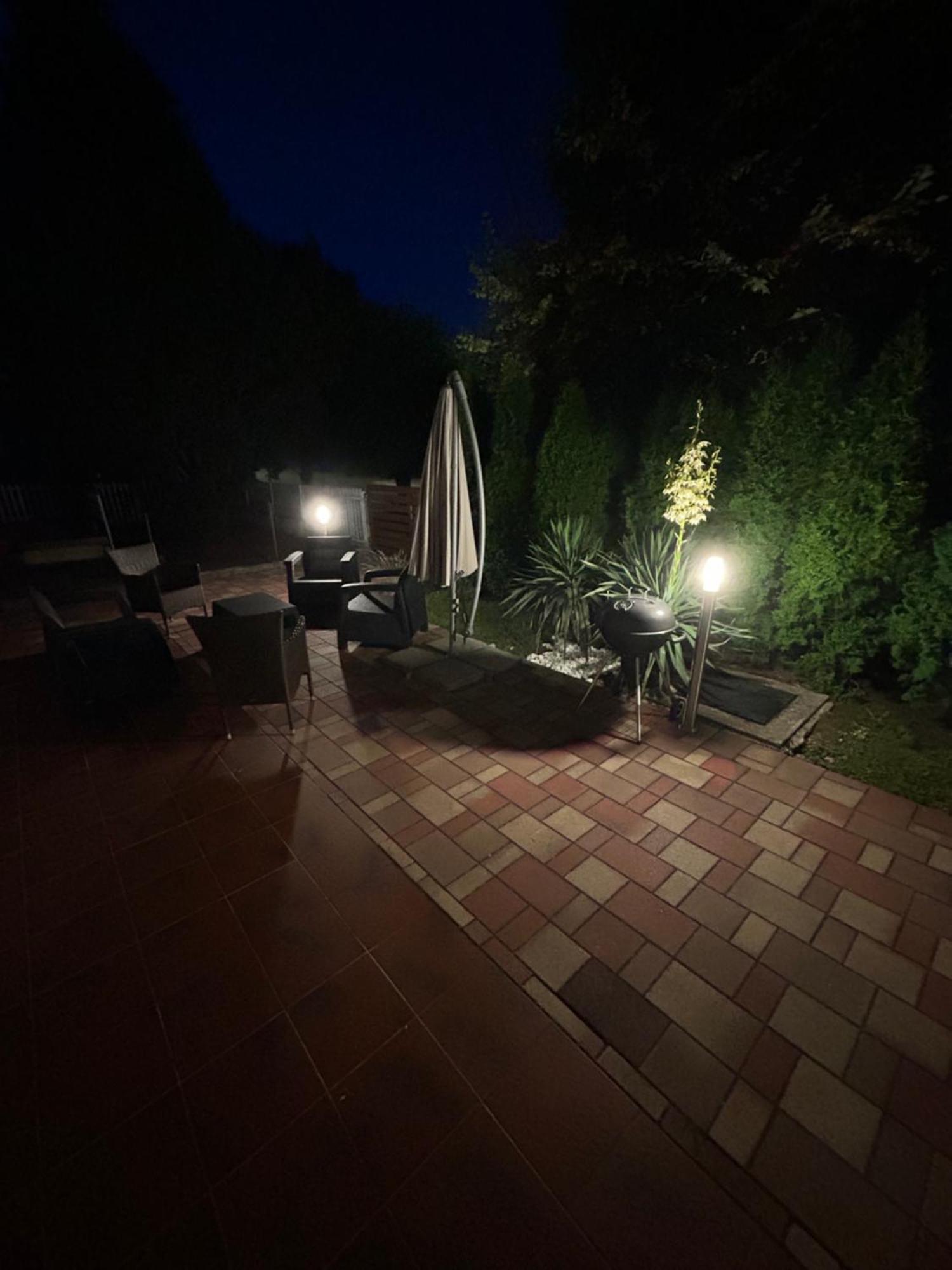 Babzsi Nyaralo Villa Vonyarcvashegy Luaran gambar
