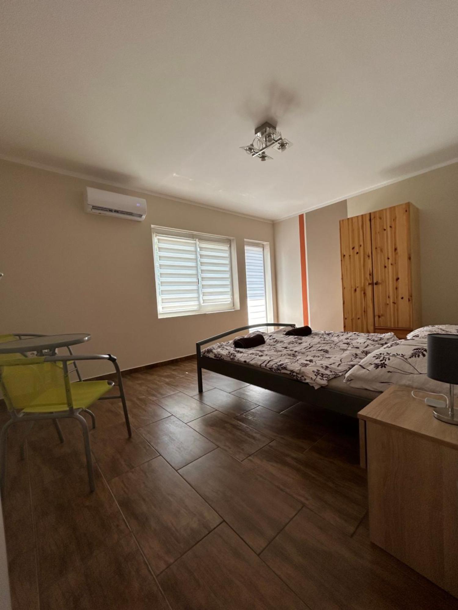 Babzsi Nyaralo Villa Vonyarcvashegy Luaran gambar