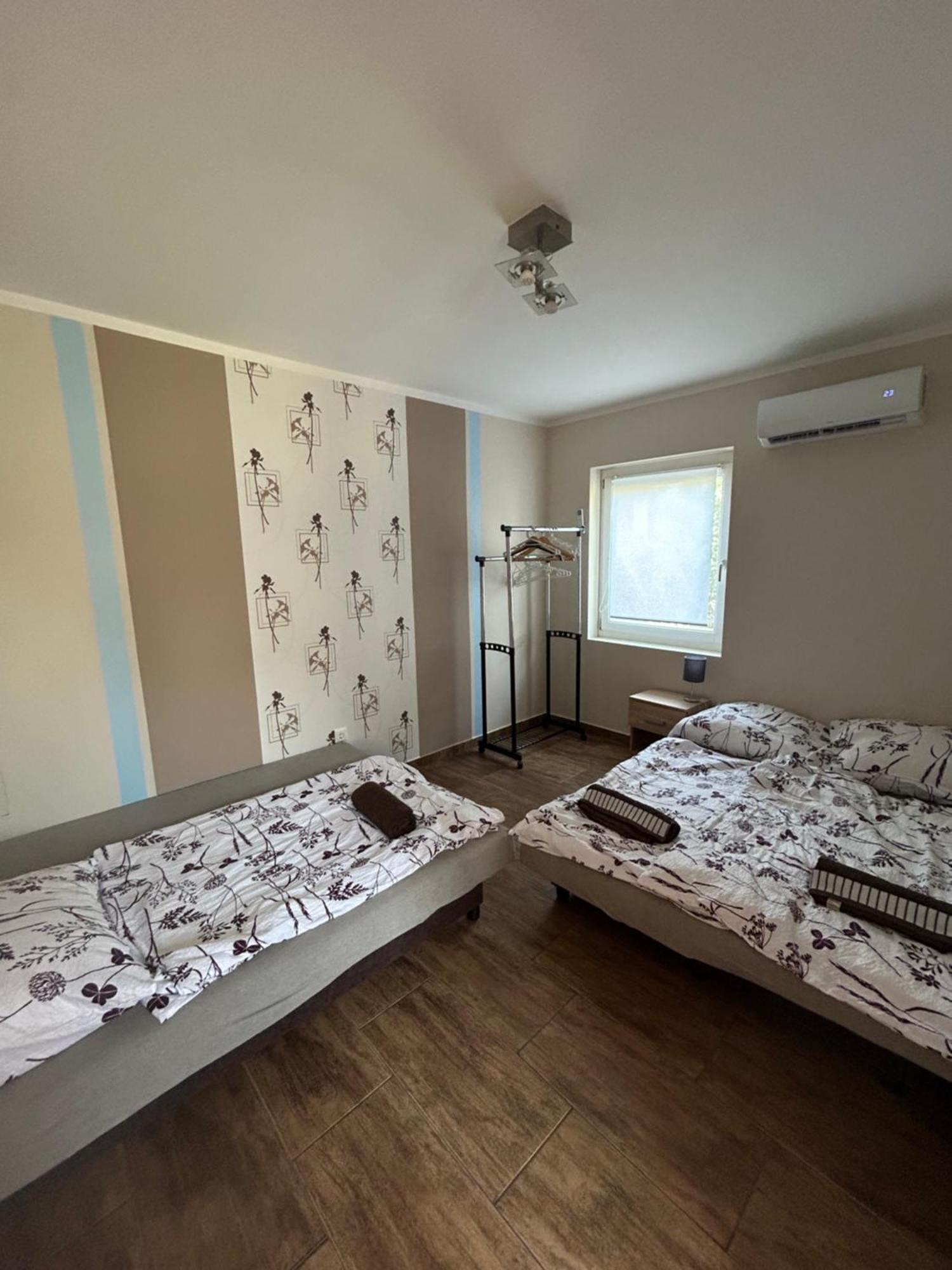 Babzsi Nyaralo Villa Vonyarcvashegy Luaran gambar